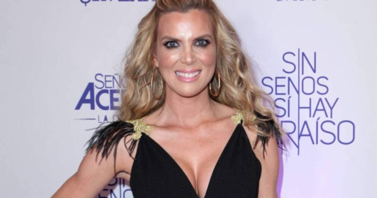 Después de una larga búsqueda espiritual, la actriz colombiana Maritza Rodríguez hizo un cambio radical en su vida. Primero, se convirtió al judaísmo, y tras varios años de matrimonio, se entregó a su primera boda religiosa. “Mi nombre judío es Sarah. De hecho, yo me siento Sarah más que Maritza Rodríguez. Yo le pedí al Creador nacer de nuevo. Yo estoy viviendo por fin mi sueño de ser ama de casa, de ser maestra”, dijo en entrevista con “Suelta la sopa” según informa Telemundo. Pero luego de este paso, Maritza decidió renunciar a su carrera de actriz. “Yo nunca lo había dicho en ningún medio, pero mi vida es otra. Yo decidí cambiar mi vida”, manifestó.<br/>