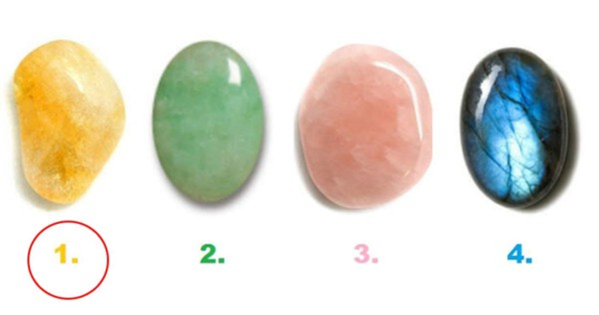 Citrino<br/><br/>Este cristal viene a tu vida para decirte que no puedes cambiar el pasado: lo que sucedió, ya sucedió, y lo único que puedes hacer es mejorar el presente y avanzar hacia el futuro.