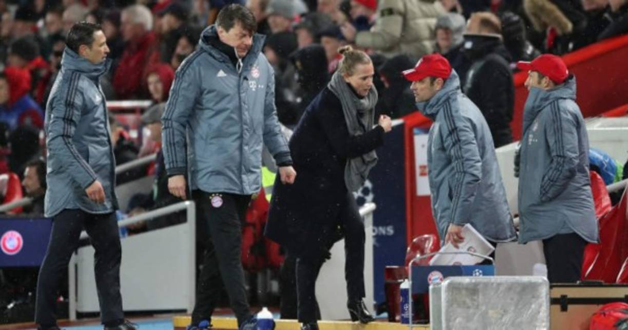 Kathleen Krüger durante un partido del Bayern Múnich frente al Liverpool, el 19 de febrero de 2020.