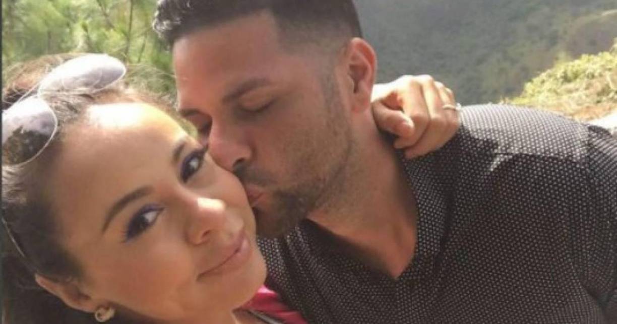 Por otro lado, también otros usuarios afirmaron que “es puro montaje”, es decir, algo planeado para el show. 