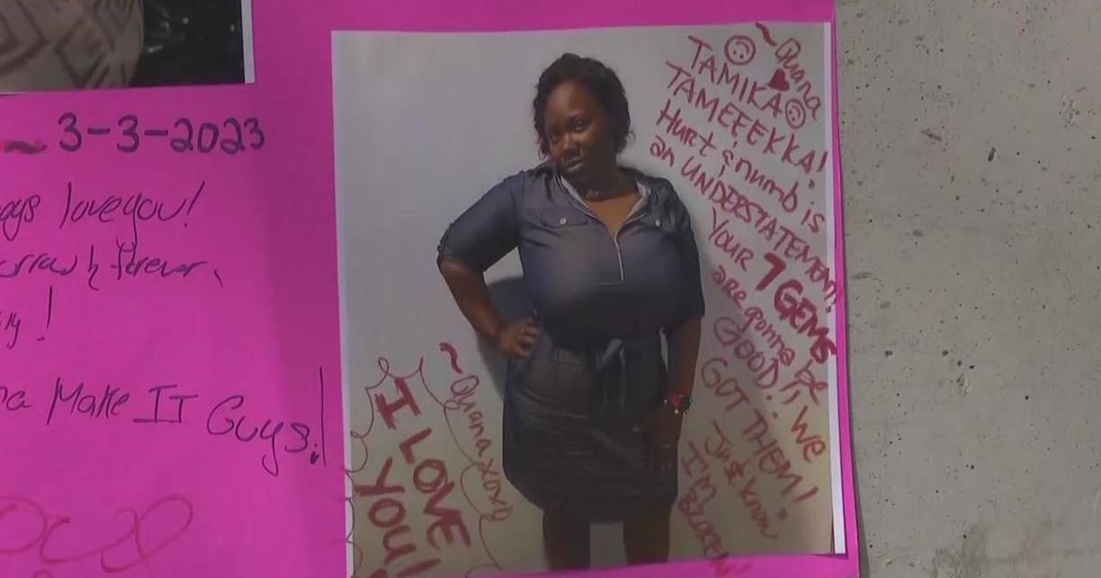 Según testigos, Richards se interpuso entre el vehículo y su hijo, gritando al conductor para que se detuviera. Aunque logró proteger a Rayquan, sufrió el impacto fatal.