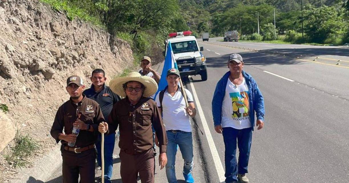 En 2020, los habitantes perdieron sus viviendas debido a un derrumbe provocado por las lluvias de Iota, por lo que fueron reubicados, pero les faltaban varios servicios. Tras la caminata, les colocaron energía eléctrica. 