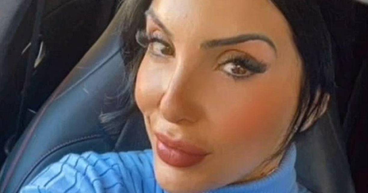 Sus manifestaciones se recogen en la ampliación de la denuncia que acaba de presentar el letrado de la acusación particular en nombre del padre de la fallecida, en la que se pide que este anestesista sea llamado a declarar como investigado.