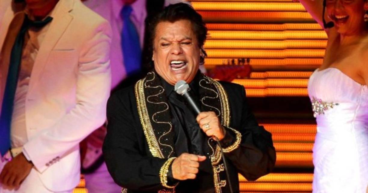 'Juan Gabriel era controversial, era un cantante de multitudes, un genio porque solo un genio conecta con la raza humana en cualquier disciplina. Dicen que la humanidad no perdona el triunfo y él nació para triunfar y se fue triunfando', asegura en entrevista con Efe Eduardo Magallanes, músico y gran amigo de Juan Gabriel.<br/>