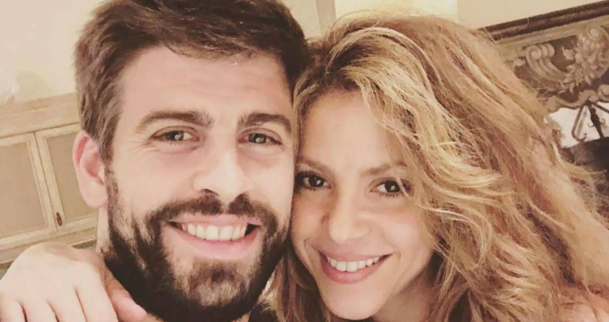 Pese a que Shakira habría contactado a Piqué para avisarle que finalmente se iría, el exdefensor supuestamente reaccionó “molesto” porque ya había leído la noticia en la prensa”.