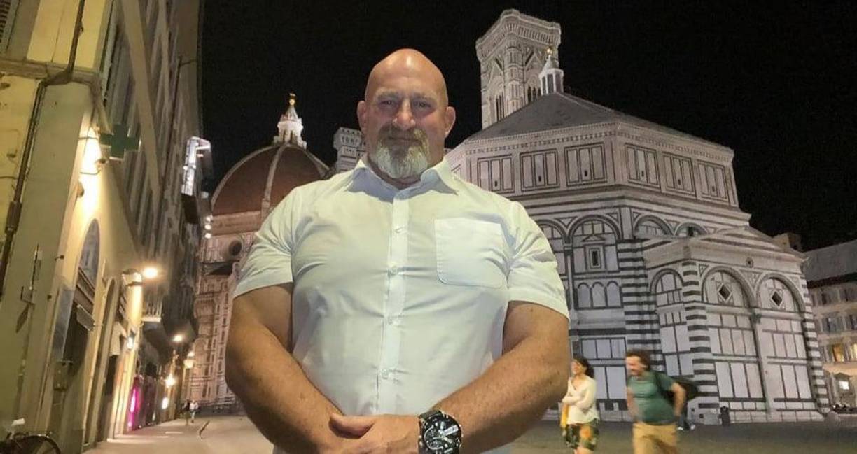 “Luego me intentó asfixiar, hasta que llegó la policía. Me sacaron fotos de todas las lesiones en cuello y espalda. A él se lo llevaron preso” agregó Lucila.