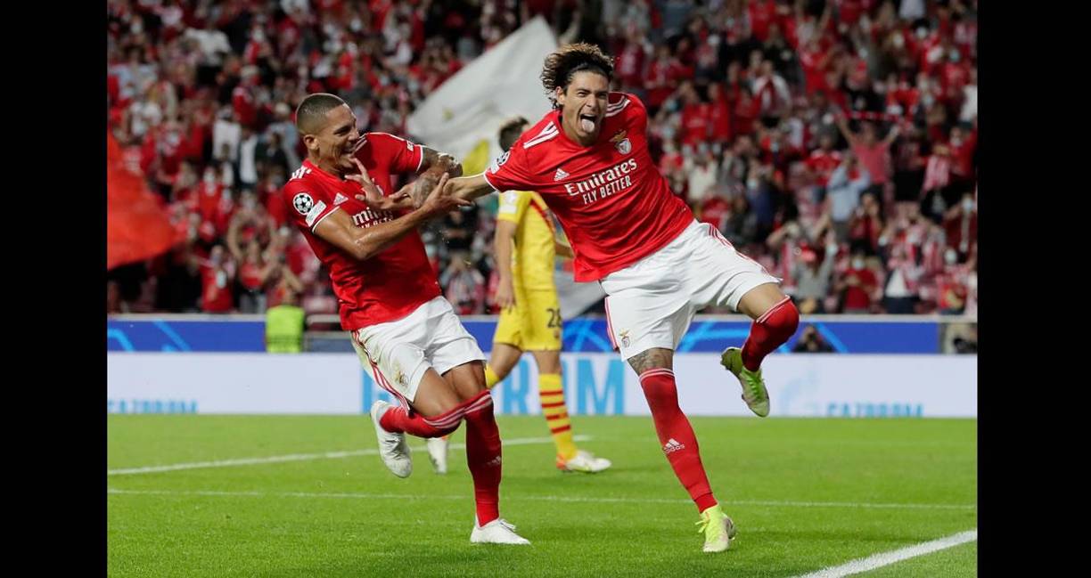 El alocado festejo de Darwin Núñez tras marcar su doblete y el 3-0 ante el Barcelona.