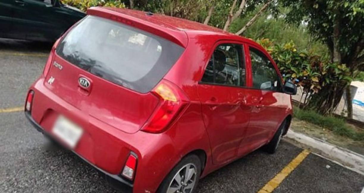 Las damas se desplazaban auto compato; según la policía las amigas conducían bajo los efectos del alcohol y tal vez de alguna droga que las llevará a tomar un comportamiento negligente.