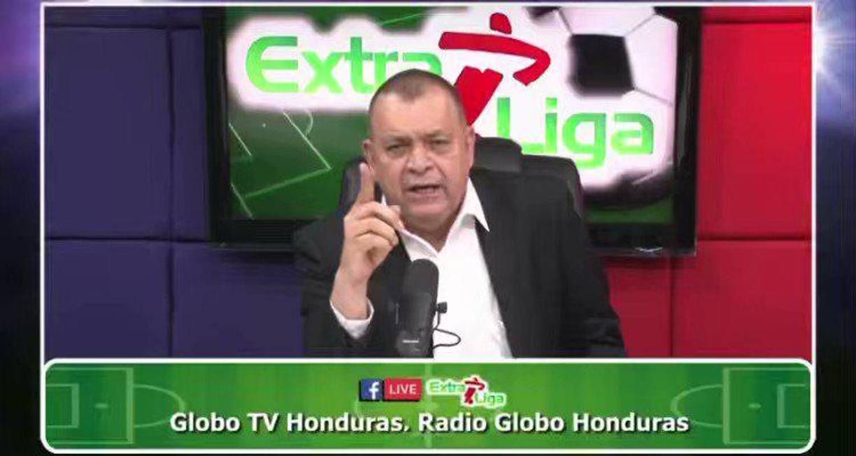 Respecto a la apuesta, Orlando Ponce Morazán no se vistió de mujer y explicó las razones: “”Quiero disculparme con el conglomerado por la confusión y mucha gente vio el programa del lunes, donde prometí que si Atlas remontaba, yo vendría con atuendo femenino, pero ayer yo cambié mi versión y dije que me quedaba con la opción de Pachuca-Motagua”, explicó.