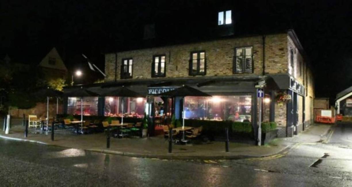 Piccolino Hale fue el restaurante escogido por Cristiano Ronaldo para compartir con sus compañeros del Manchester United. Foto The Sun.