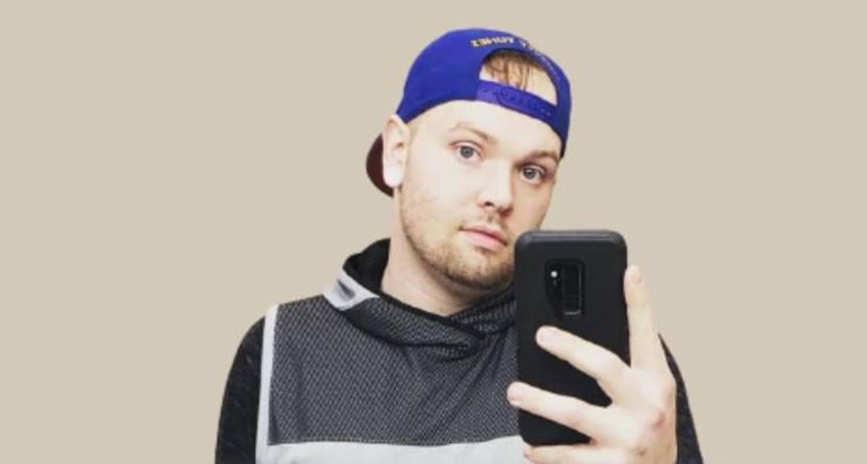 Horner se encuentra actualmente en la cárcel en lugar de una fianza de $1.5 millones. No se proporcionó información sobre si tenía o no un abogado que pudiera hablar en su nombre.