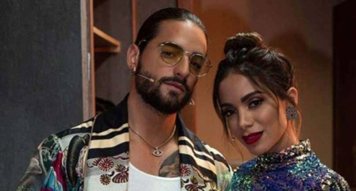 Además ha colaborado musicalmente con cantantes como Maluma y J Balvin a quienes admira y con quienes mantiene contacto.
