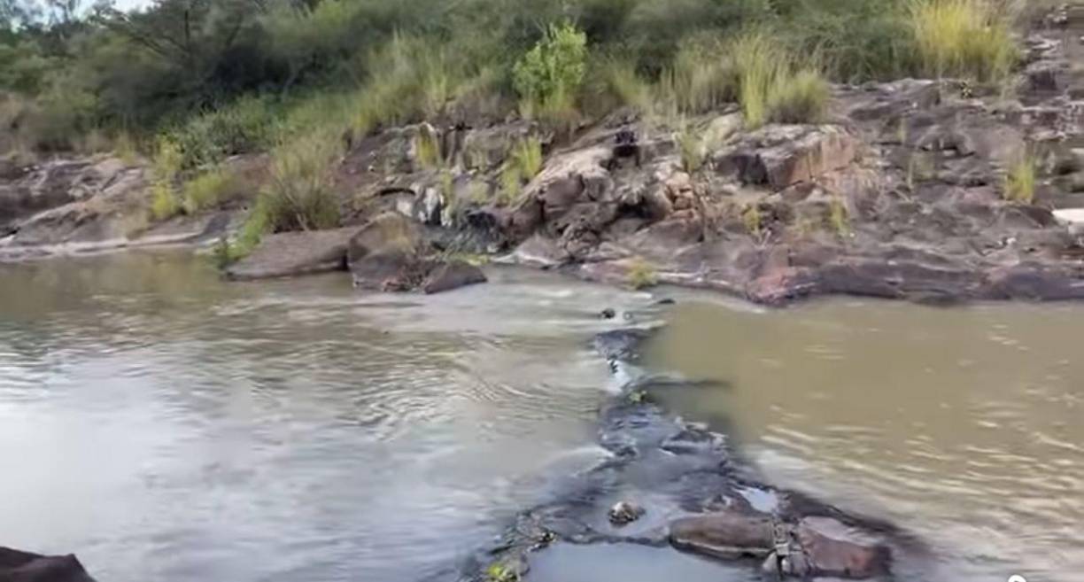 El cuerpo del jovencito fue trasladado a Medicina Forense para realizarle su respectiva autopsia.