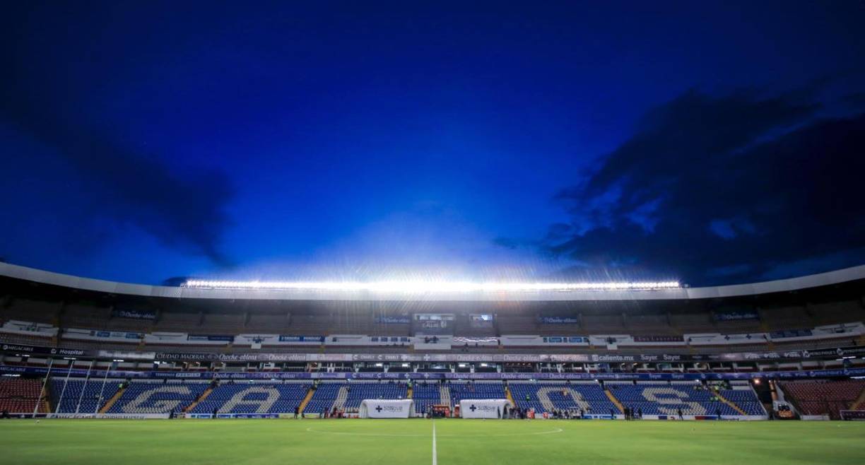 La leyenda cuenta que los muertos no logran el descanso y en venganza impiden que los equipos que fungen como locales, no alcancen el nivel óptimo de competencia.