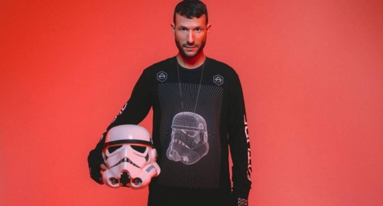 7. DON DIABLO - Subió cuatro puestos <br/><br/>El DJ y productor holandés Don Diablo (Don Pepijn Schipper) es uno de los actores más importantes de la música de baile. El año pasado, ocupó el puesto número 11 en Dj Mag y se aseguró la entrada más alta en la categoría y este año subió cuatro puestos entre los 10 primeros lugares de la lista. En 2014 ingresó en la posición 80, el siguiente año tendría el mejor ascenso para un Dj al ubicarse en el lugar 30.