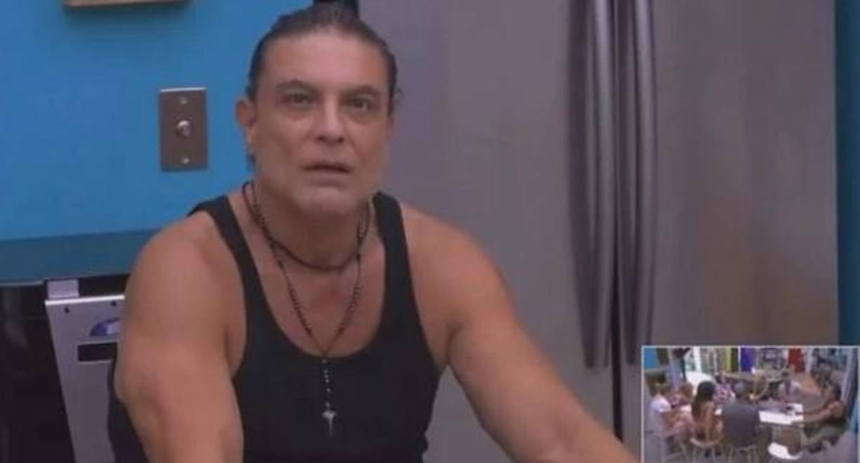 “Yo ya era un hombre de 36 años, consumado en mi carrera, y ella apenas comenzaba con sus Pies Descalzos”, recordó Osvaldo sobre la época en la que fueron novios,. El actor reconoció que a finales de los 90s, Shakira tenía mucho camino por recorrer y sabía que sus caminos tomarían rumbos distintos a pesar del cariño que se tenían.