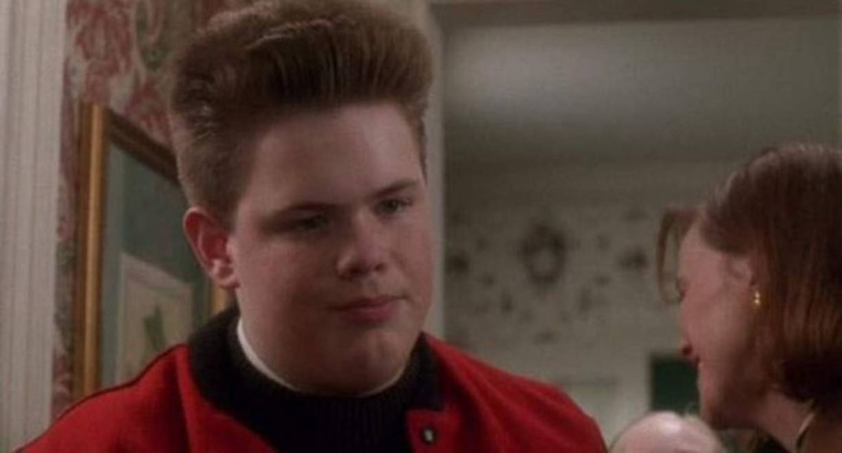Buzz era el nombre del personaje de Devin Ratray, aquel 'regordete' adolescente que se encargaba de torturar al calmado y perspicaz Kevin.