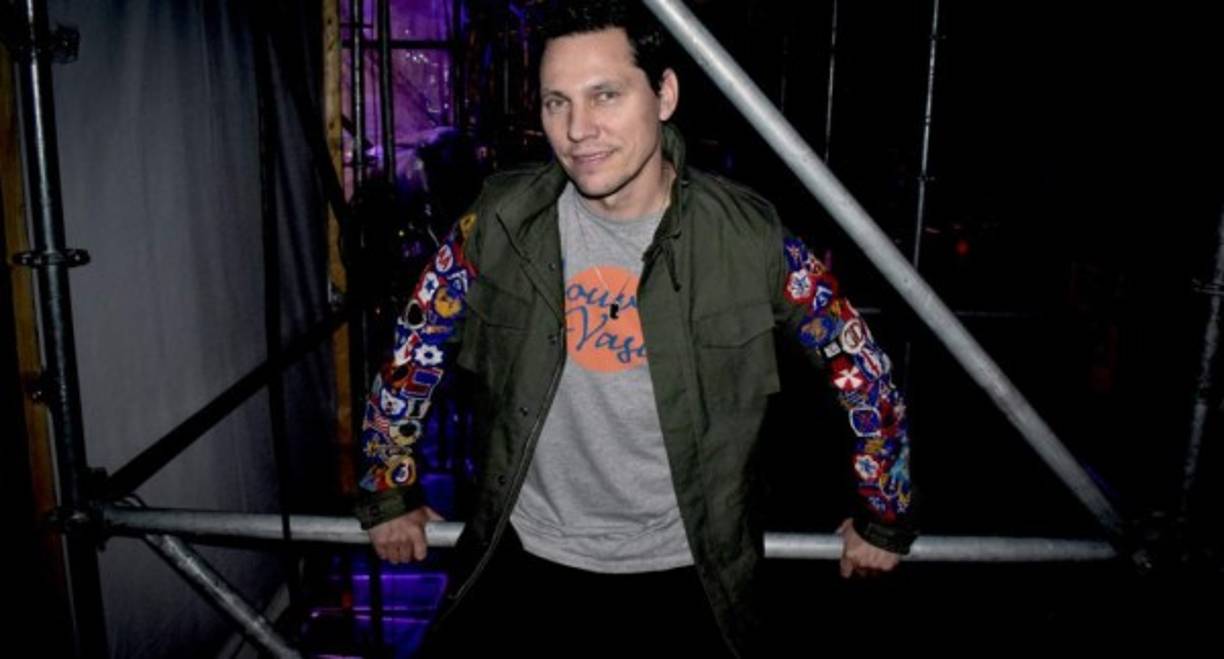 6. TIËSTO - Bajó un puesto <br/><br/>Desde el 2004, cuando lugró el primer lugar de la revista Mag, no ha visto más el máximo sitio, ahora se ubica en la posición número seis.