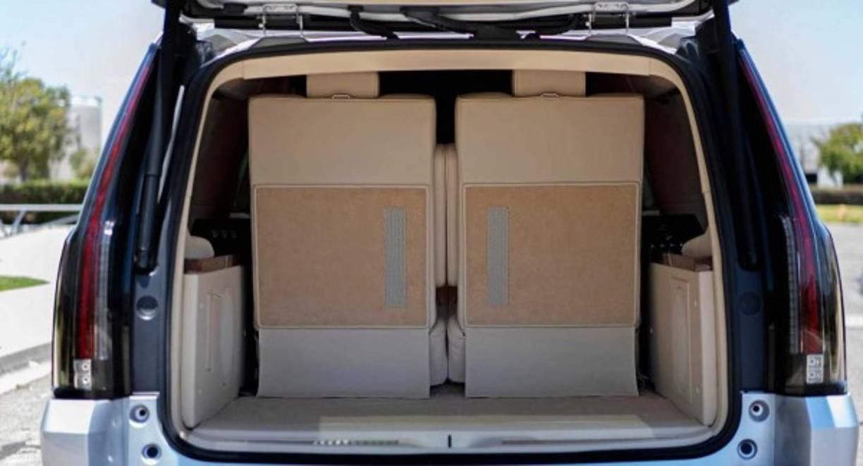Así es el baúl del Cadillac Escalade que Tom Brady vende.