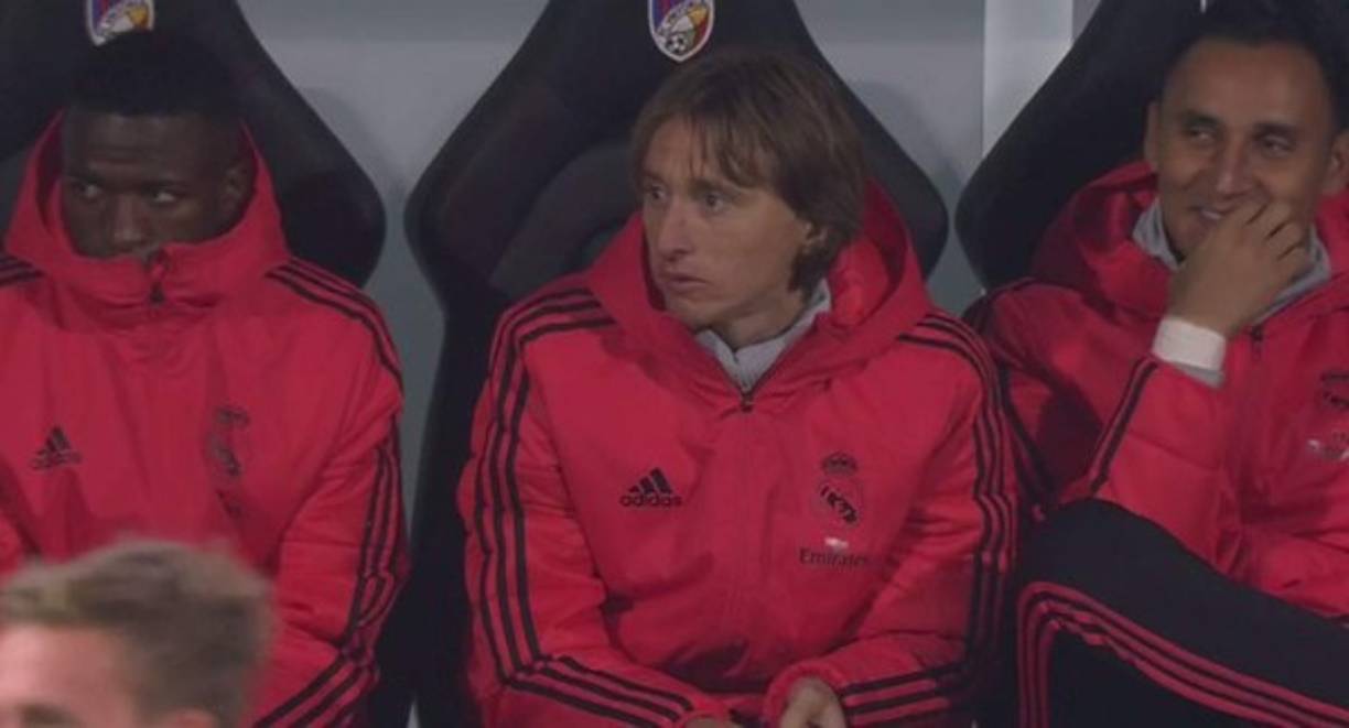 Las caras de Vinicius, Modric y Keylor Navas, en el primer tiempo del partido contra Viktoria Plzen.