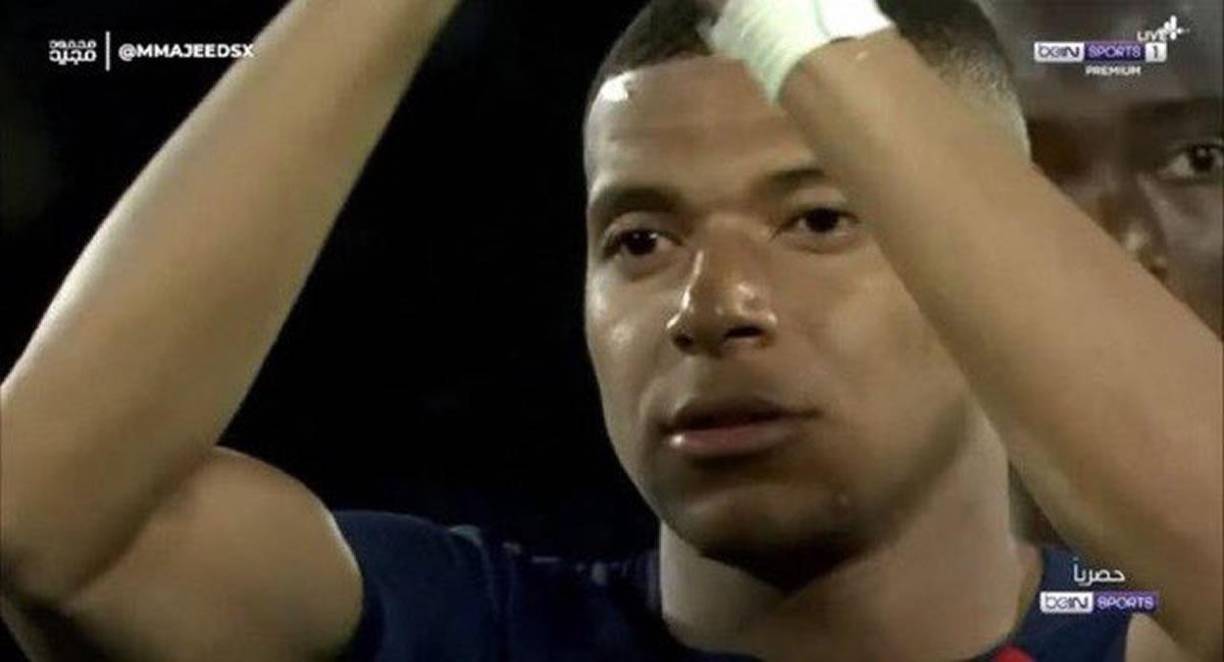 Este gesto del delantero francés ilusiona al madridismo. La imagen se hizo viral rápido en las redes sociales.