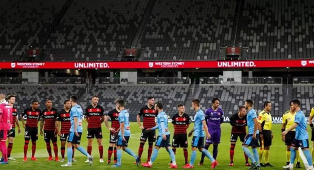 En el fútbol masculino la Liga de Australia también ha seguido con su actividad. Ya han superado los 1.000 casos de infectados de coronavirus, pero siguen con su torneo.