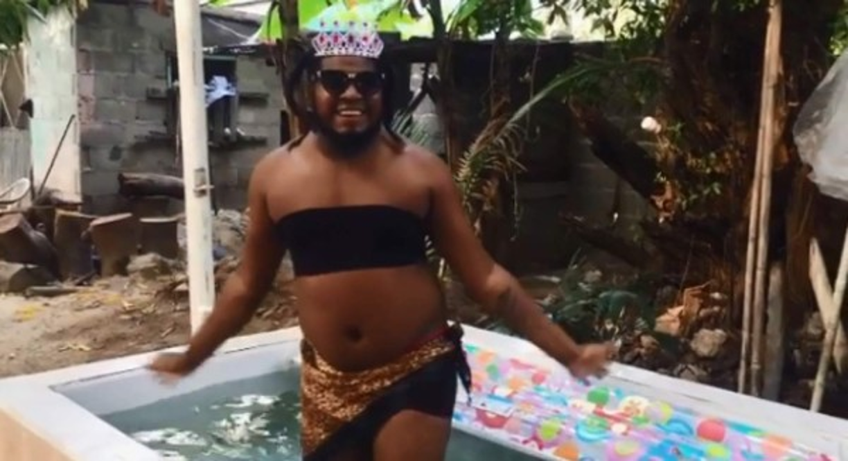 ¿Su estado civil? 'La More' está soltero, y a diferencia de su personaje, le llaman la atención las mujeres sencillas que no aparentan ser otra cosa. <br/>