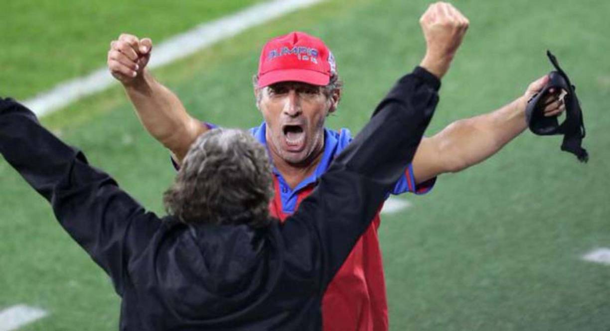 Tras confirmarse su salida del Olimpia rumbo a San Lorenzo, la prensa deportiva de Argentina ha revelado las razones por las que el cuadro argentino decidió fichar al estratega.