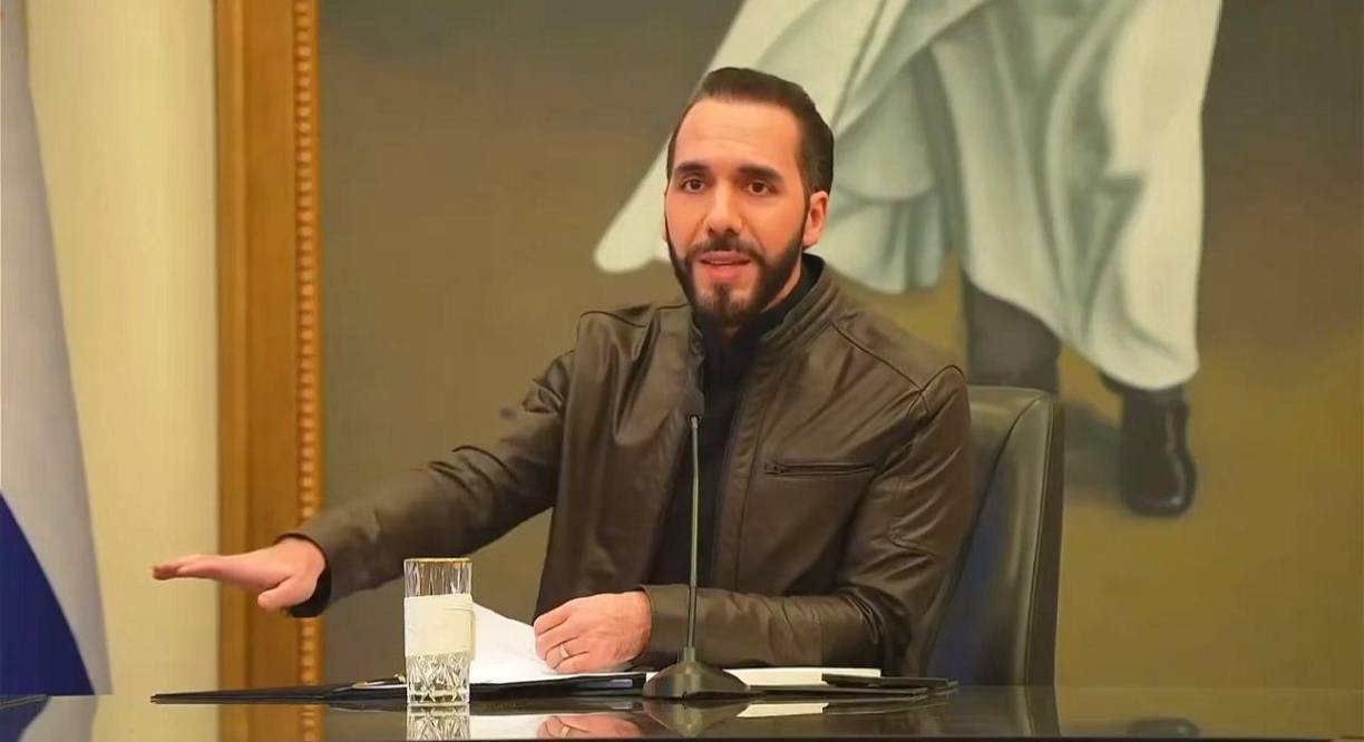 Nayib Bukele escribió en su cuenta de X, que se encuentra saneando la economía y la pobreza, por lo que ha decidido ir contra los cárteles oligopólicos.