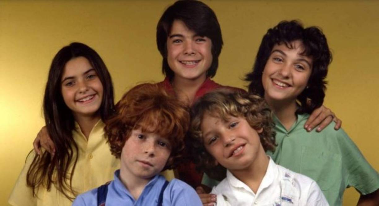 Netflix deja en claro que Parchís fue un grupo juvenil de excesos, destrozaron habitaciones de hotel, anarquía y explotación infantil. Un grupo producto del marketing.