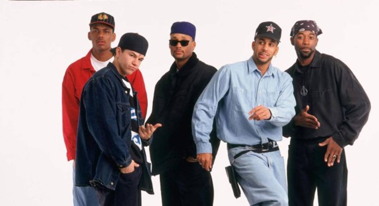 4. Tiene un hit musical: “Good Vibrations” es uno de los éxito de su banda de rap “Marky Mark & the Funky Bunch”. <br/>Su primer disco llego a ser disco de platino en 1991.