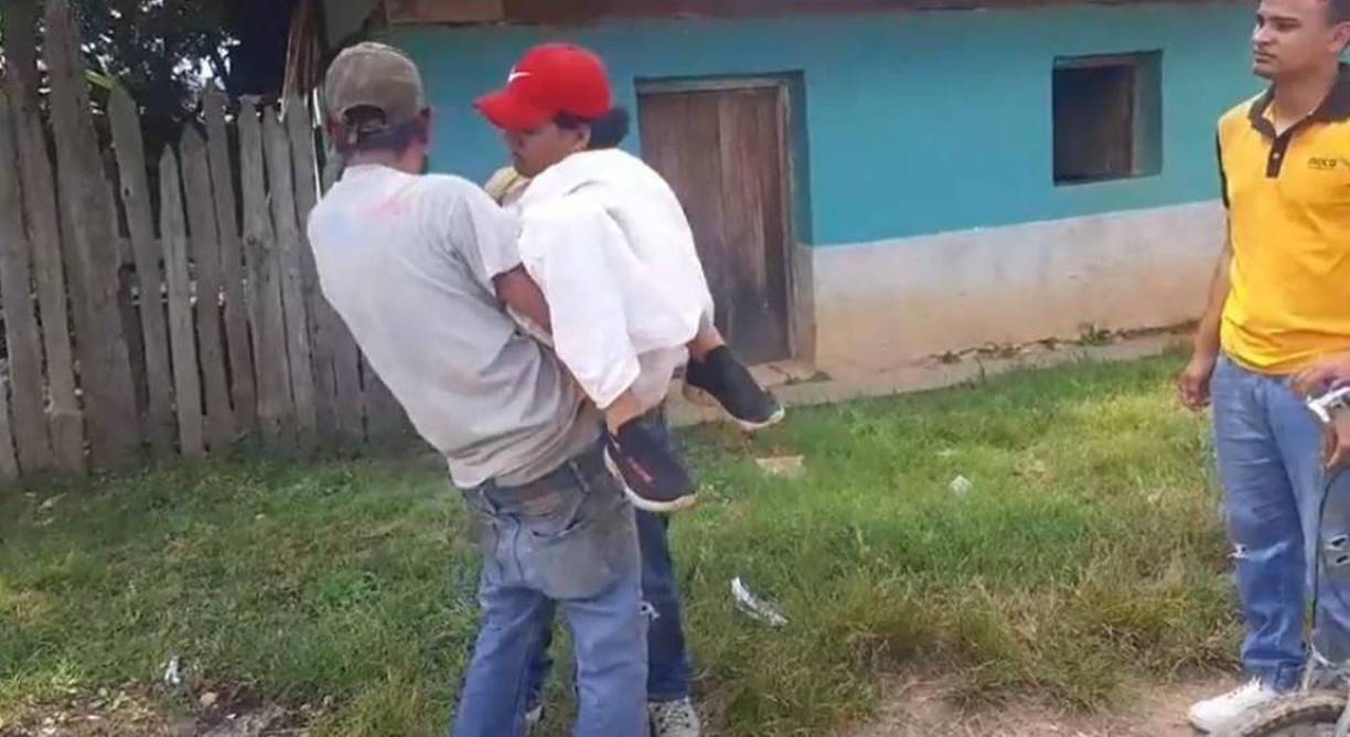 La Policía, luego de tener la descripción física y vestimenta del hechor, Roger Uriel Gálvez Marcías (de 24 años) fue capturado en su casa. 