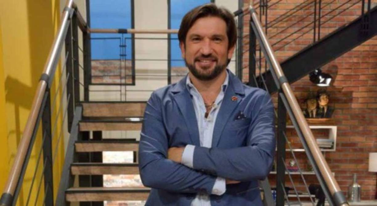 Francisco 'Kikin' Fonseca: El ex delantero y hoy comentarista deportivo sigue en Televisa Deportes.