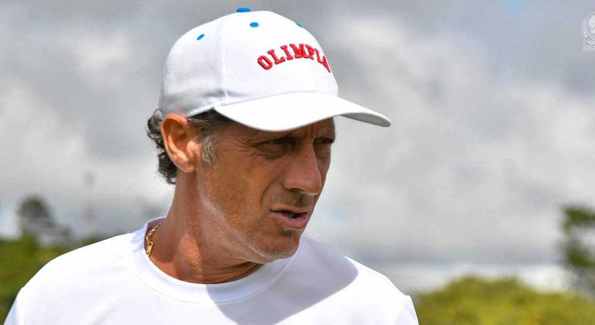 Pedro Troglio y Olimpia están invictos y buscan ser campeones sin perder un tan solo juego.