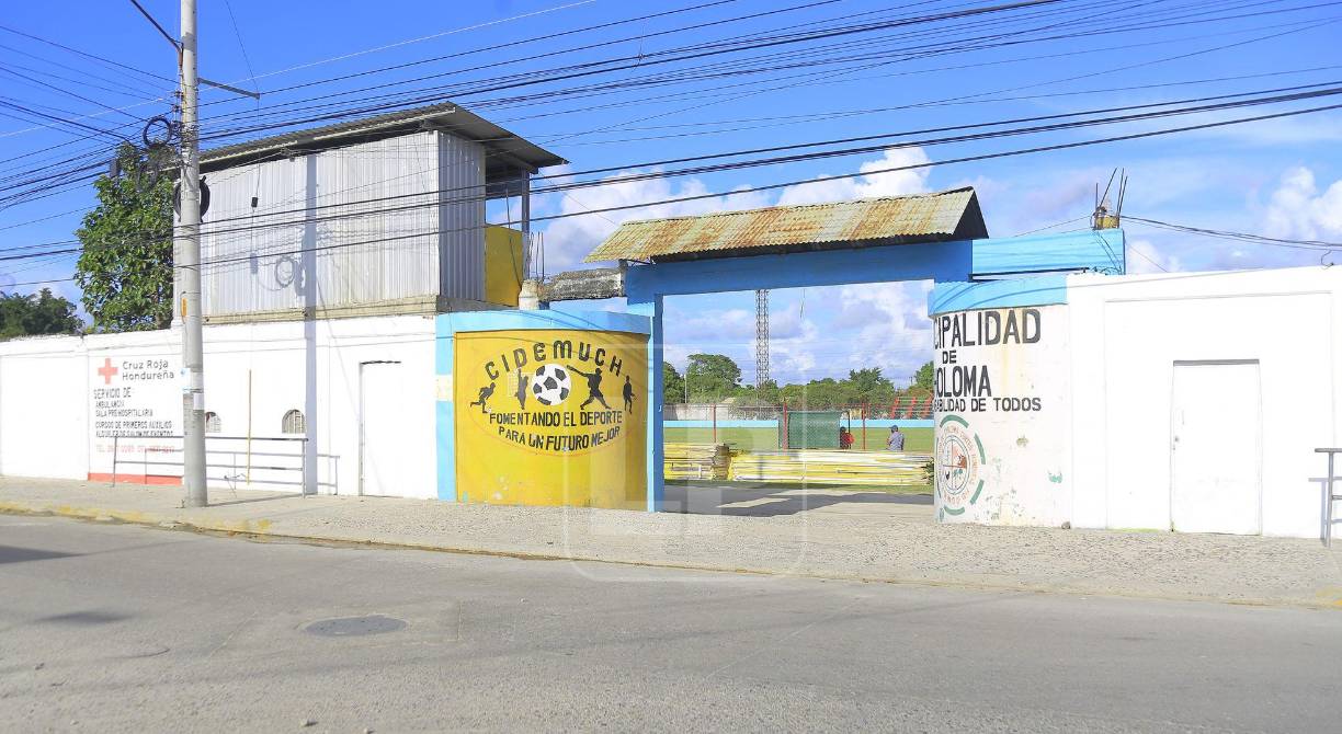 El último partido que se había jugado en el Rubén Deras por la Liga Nacional de Primera División fue en 2019 cuando Marathón jugó contra Honduras Progreso, curiosamente el técnico de los verdes era Héctor Vargas quien ahora está del lado de los catedráticos.