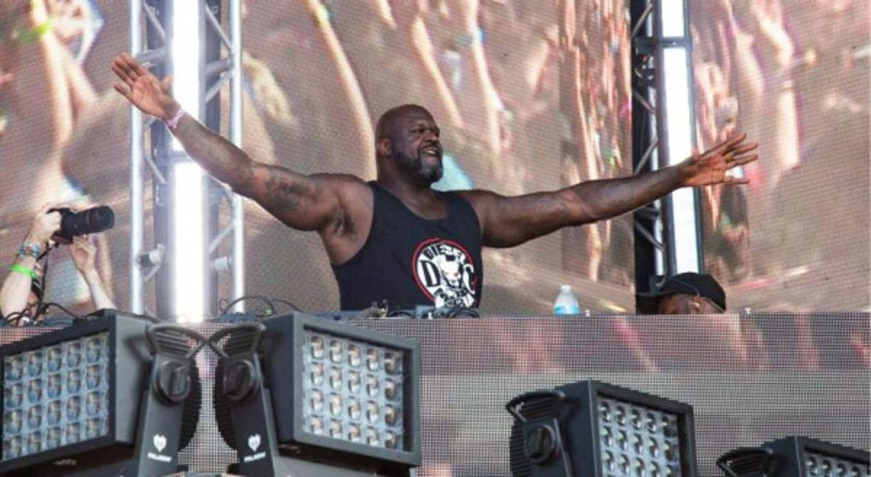 Para sorpresa de muchos, Shaquille O'Neal ha trabajado en ocasiones como DJ. Medios en EEUU aseguran que el precio para amenizar fiestas es elevado.