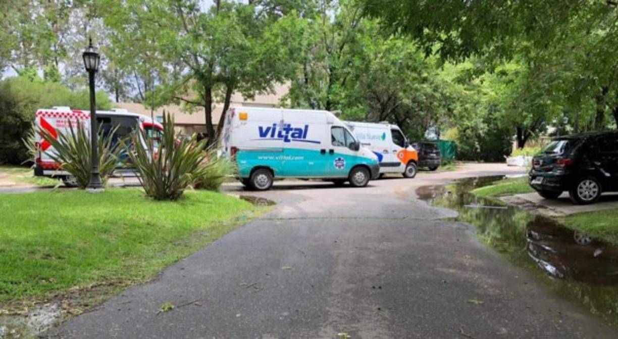 Maradona murió e 25 de noviembre del 2020 en dicha casa a la que llegaron hasta cinco ambulancias, pero no pudieron reanimarlo.