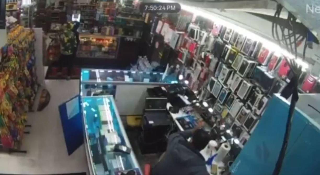 Este historial delictivo subraya un patrón preocupante en su conducta y agrava su situación judicial.