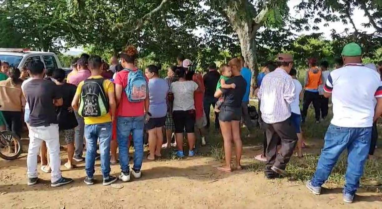 El sitio donde estaba tirado el cadáver es una zona poco transitada, donde hace un mes dos jóvenes fueron asesinados a disparos.