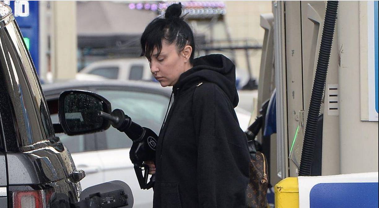 Sin mbargo, el pasado lunes, el medio TMZ informó que la estrella fue hospitalizada en un centro psiquiátrico. 