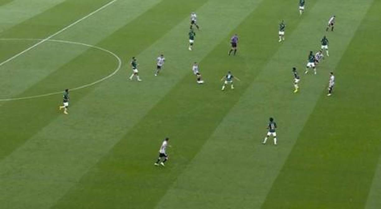 Así se vio la jugada de la supuesta posición adelantada. 