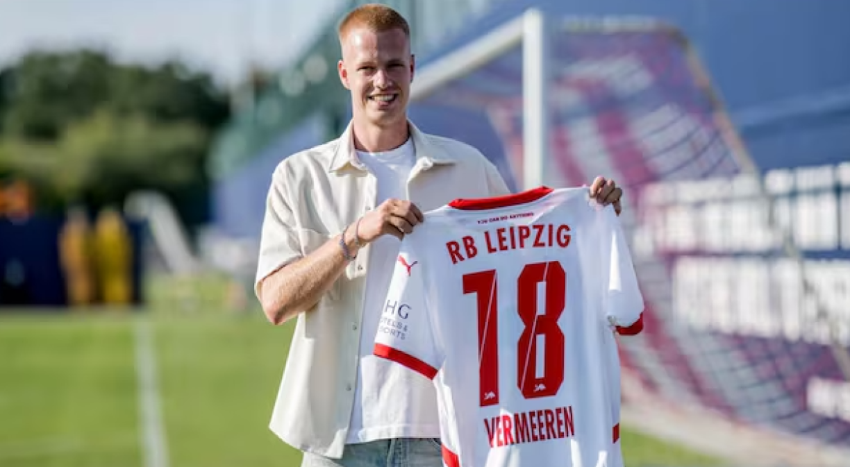 Leipzig anuncia la llegada de Vermeeren con compra obligatoria, pero condicionada. El volante belga desembarca en el cuadro alemán desde el Atlético como cedido y sería vendido si llega a un número de partidos.