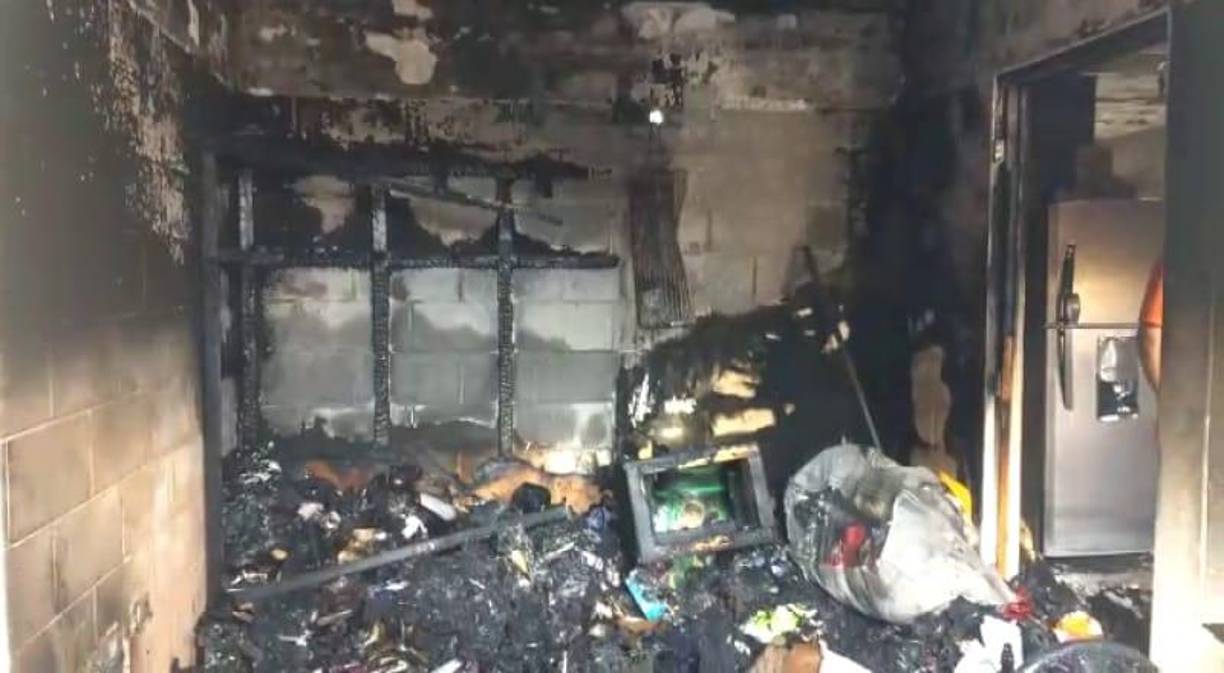 A las 8:30 de la mañana, el fuego había sido sofocado pero seguía el caos adentro, el cual se extendió a los hogares 2, 3, 4, 5 y 9 dentro del módulo 1.