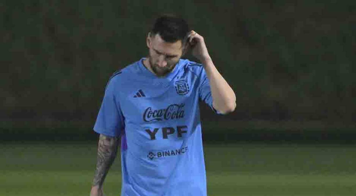 Medios argentinos aseguran <b>aseguran que Messi sí va a jugar </b>el martes, que no hay mayor problema, y que se trata de una medida de precaución que también se ha tomado en días anteriores con otros futbolistas como Di María, Otamendi, De Paul o Lautaro.