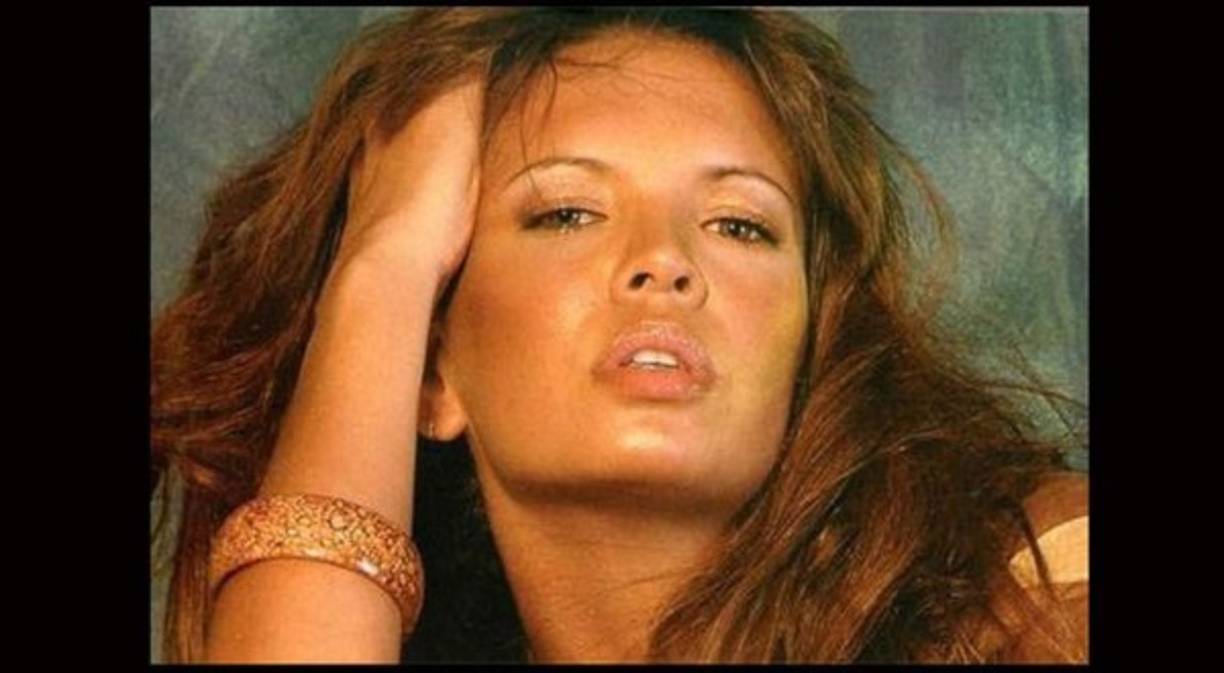 Es oriunda de Hurlingham, una provincia de Buenos Aires.