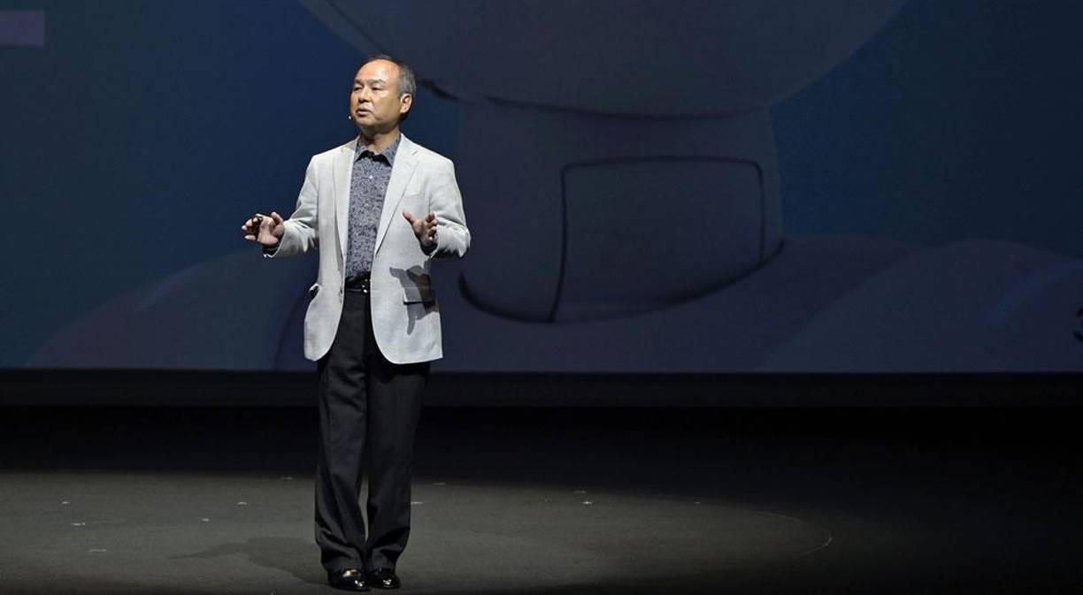 Trump dijo que la inversión de Softbank es un ejemplo de la “confianza en el futuro de Estados Unidos” y bromeó que Son debería doblar su apuesta con una inversión de 200.000 millones de dólares.