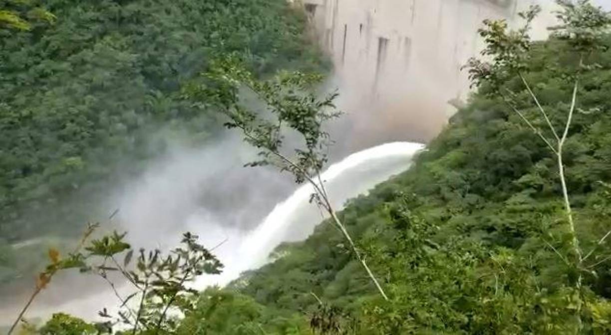 El pronóstico de trayectoria del Centro Nacional de Huracanes (NHC) de EE.UU. indica que el centro de Julia pasará cerca o sobre el archipiélago colombiano esta noche y el domingo por la mañana llegará a la costa de Nicaragua.
