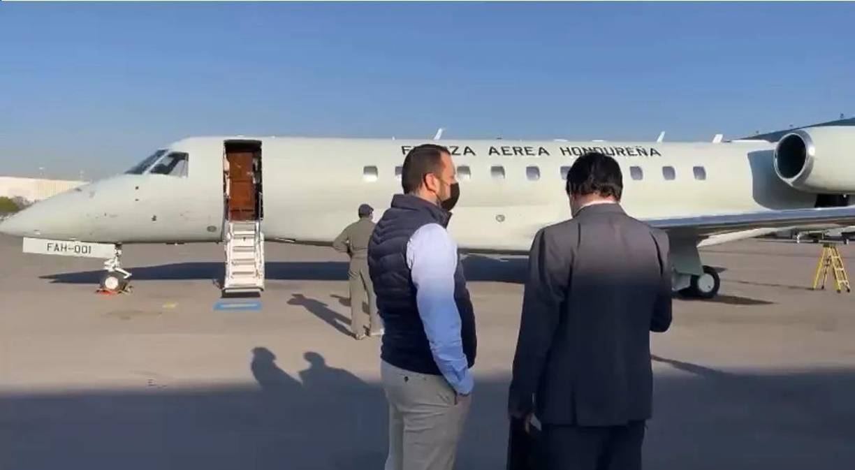 Los mantenimientos se programan en función del número de horas de vuelo, y hasta agosto de 2022 el avión presidencial ya registraba 1,606 horas de vuelo.