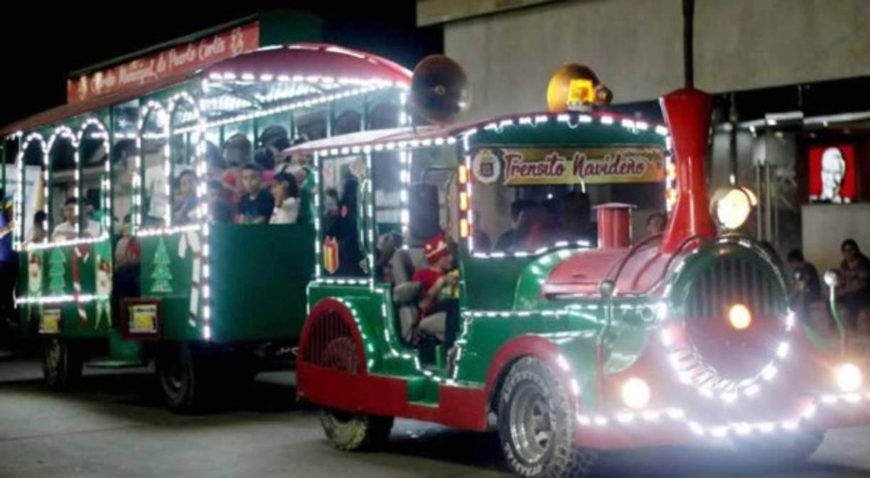 "Los niños y adultos porteños pueden dar un paseo por la ciudad en el trencito sin costo alguno, de igual manera hay una variedad de eventos para que el espíritu navideño se apodere de los corazones de los porteños."