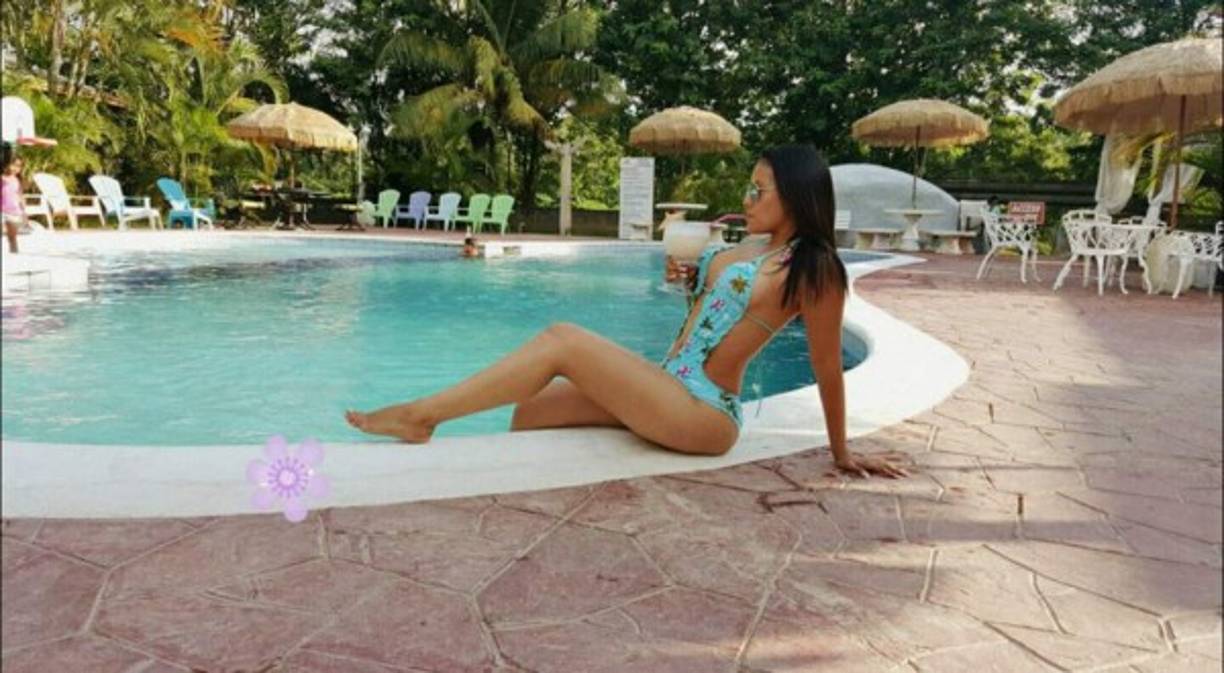 El escultural cuerpo de la periodista ha sido objeto de admiración por unos y críticas de otros que hablan de cirugías plásticas.